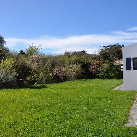 Au Calme Et A 2 Min De La Villa *